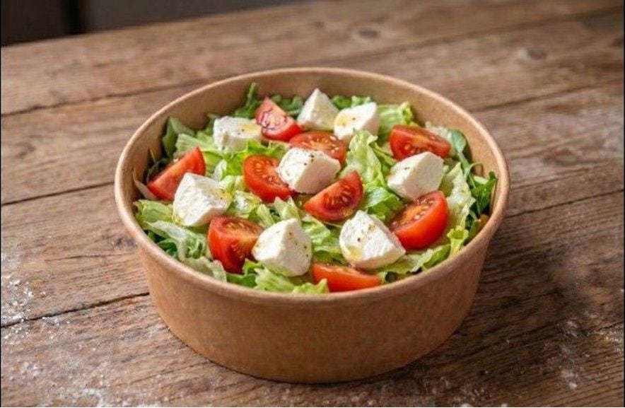 Mozzarella Salatası
